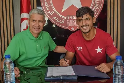 "مرحبا بين أهلك وناسك".. النجم الساحلي يعلن استمرار كريستو معه